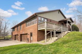 500 Greentree Dr Unit 11, Bedford, IN 47421