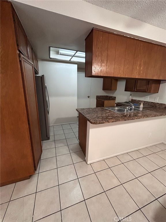 6100 Arbutus Avenue 2, Huntington Park, CA 90255 — photo 5