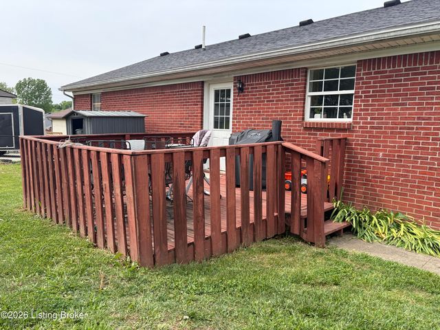107 Watts Ct, Bardstown, KY 40004