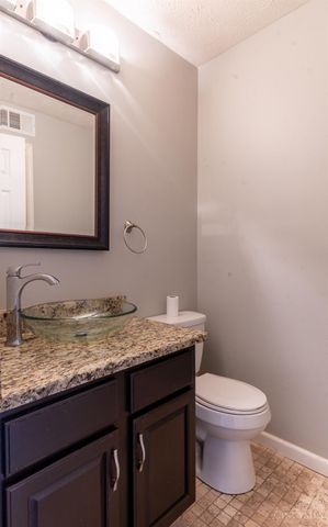 206 Sherwood Green Court, Mason, OH 45040