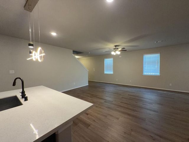 9392 Hard Rock Road, Conroe, TX 77303