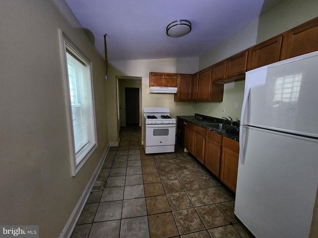 1310 W PRATT ST, Baltimore, MD 21223