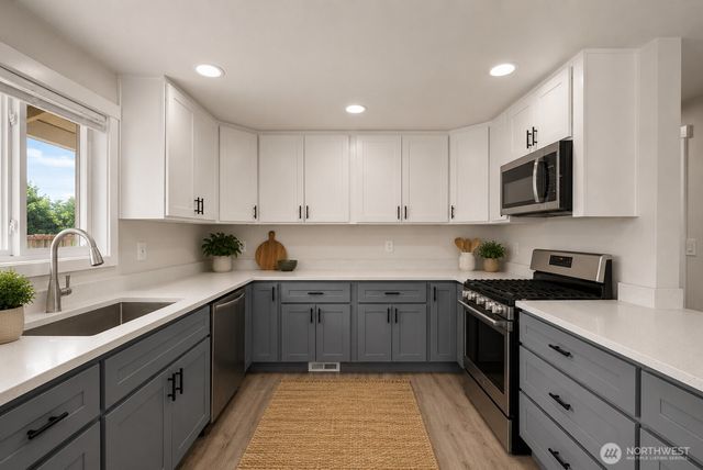 8315 9th Way SE, Olympia, WA 98513