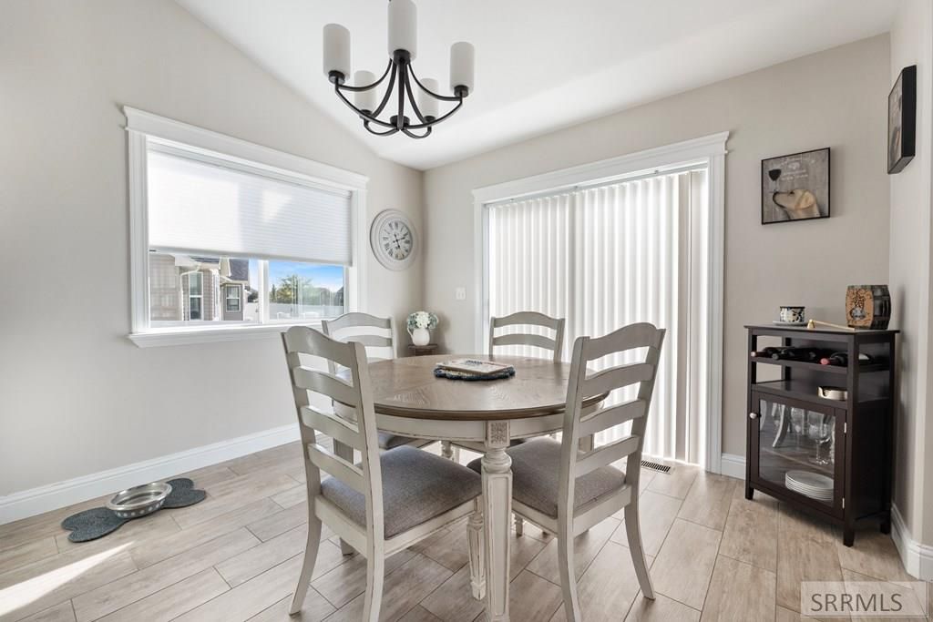 Image 12 of property listing at 685 Tanglewood Drive, Rexburg, ID 83440