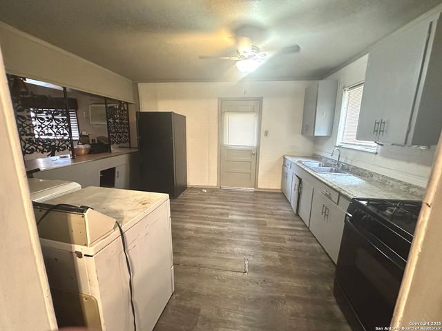 370 Sterling, San Antonio, TX 78220