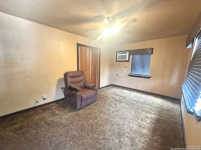 370 Sterling, San Antonio, TX 78220