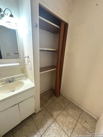 370 Sterling, San Antonio, TX 78220