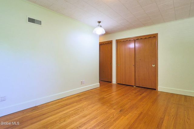 1561 Belmont Avenue, Schenectady, NY 12309