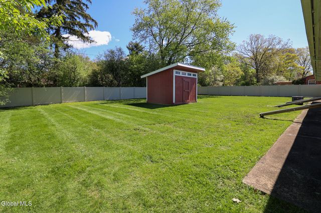 1561 Belmont Avenue, Schenectady, NY 12309