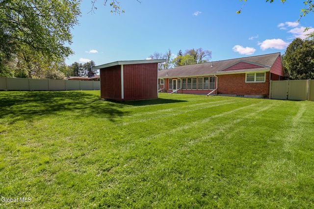 1561 Belmont Avenue, Schenectady, NY 12309