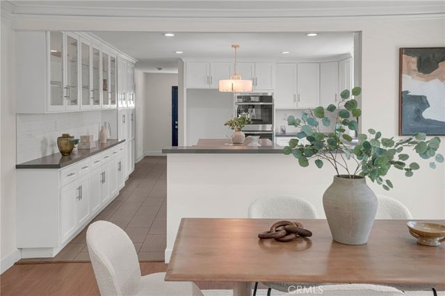 2033 W 76th Street, Los Angeles, CA 90047
