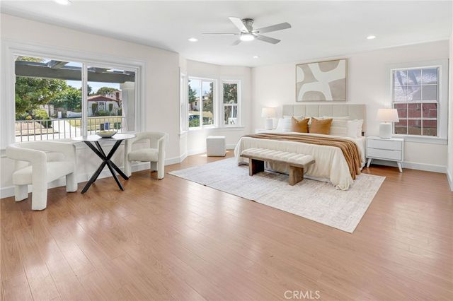 2033 W 76th Street, Los Angeles, CA 90047