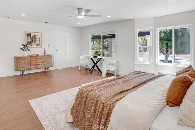 2033 W 76th Street, Los Angeles, CA 90047