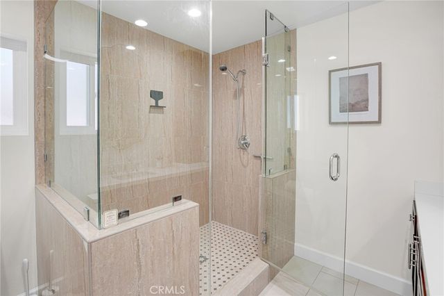 2033 W 76th Street, Los Angeles, CA 90047