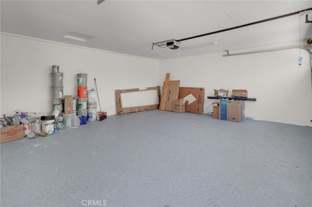 2033 W 76th Street, Los Angeles, CA 90047