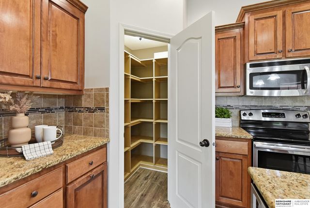 4602 S 198th Street, Omaha, NE 68135