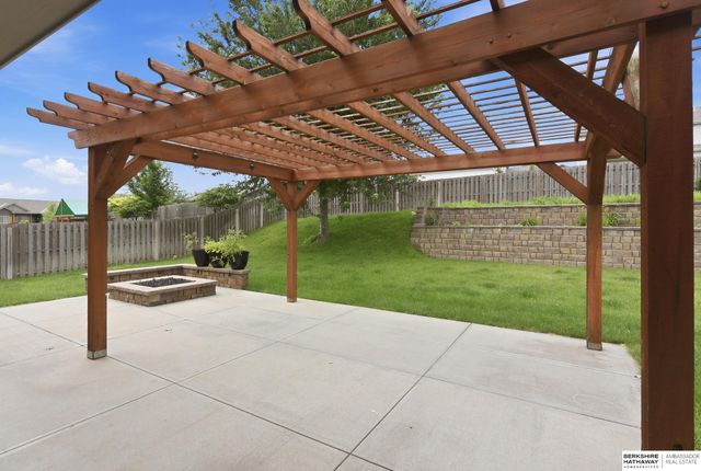 4602 S 198th Street, Omaha, NE 68135