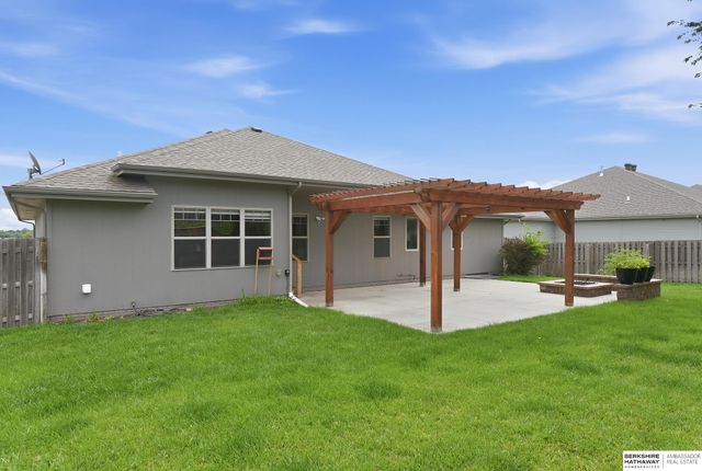 4602 S 198th Street, Omaha, NE 68135
