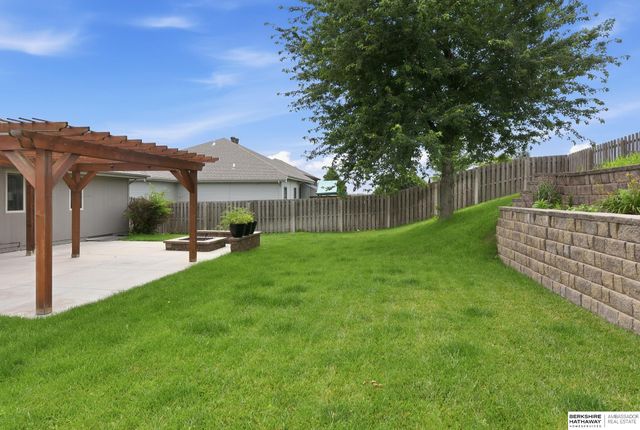 4602 S 198th Street, Omaha, NE 68135