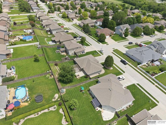 4602 S 198th Street, Omaha, NE 68135