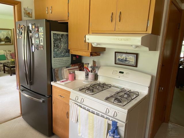 2080 Nebraska Avenue E, Saint Paul, MN 55119