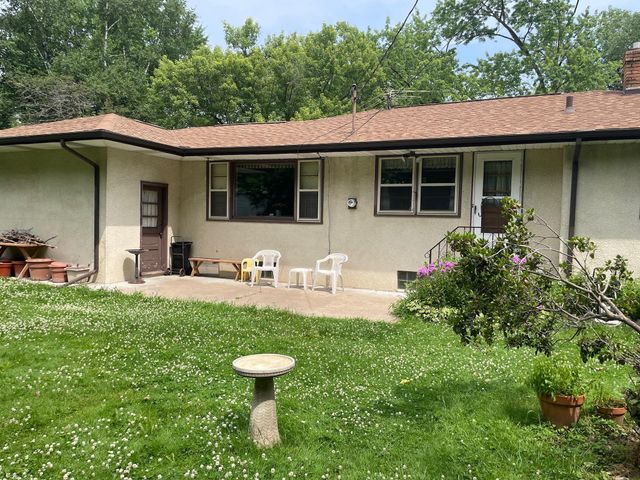 2080 Nebraska Avenue E, Saint Paul, MN 55119