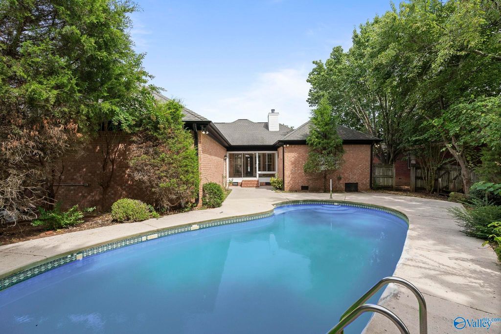 231 Pebble Brook Drive, Madison, AL 35758