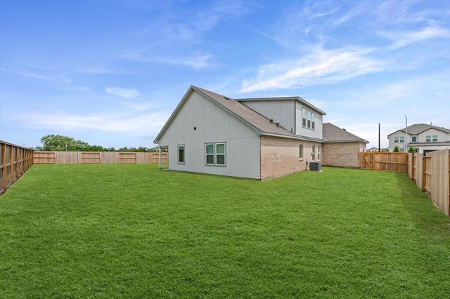 8331 Amethyst Valley Ln, Angleton, TX 77516