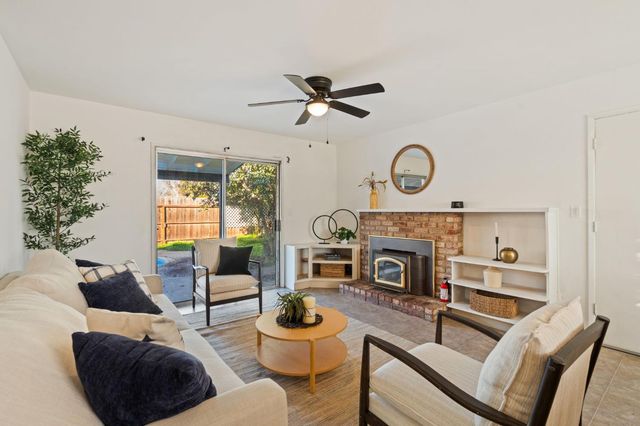 1609 Angelene Dr, Modesto, CA 95355