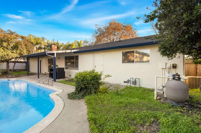 1609 Angelene Dr, Modesto, CA 95355