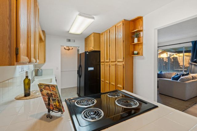 1609 Angelene Dr, Modesto, CA 95355