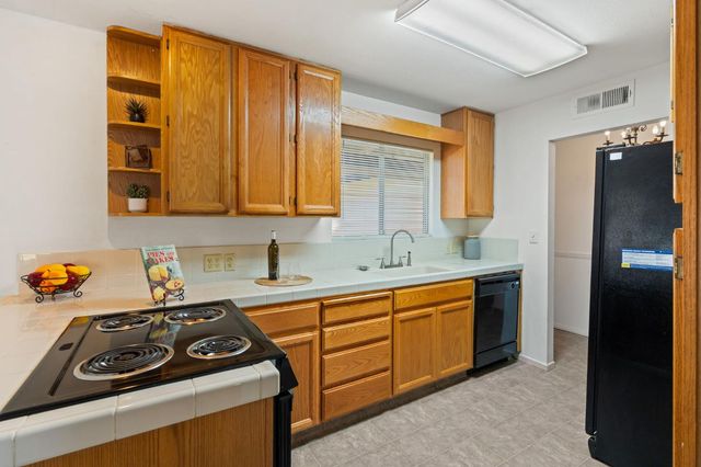 1609 Angelene Dr, Modesto, CA 95355