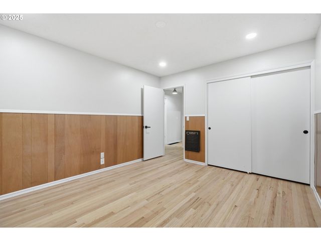 5555 Sw DOVER Ct, Portland, OR 97225