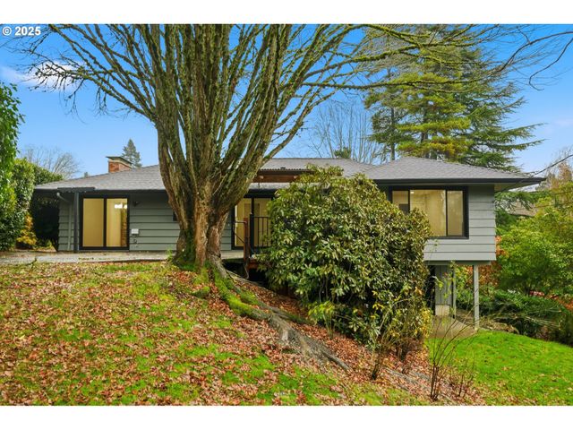5555 Sw DOVER Ct, Portland, OR 97225
