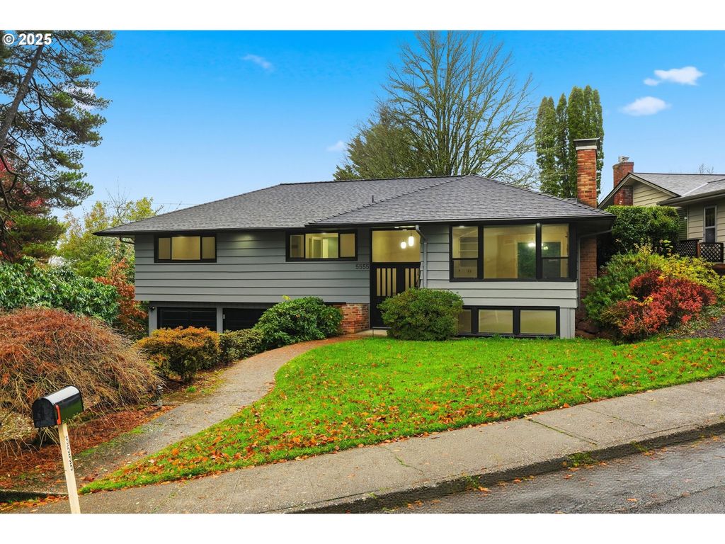 5555 Sw DOVER Ct, Portland, OR 97225