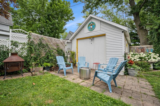 755 Indiana Avenue, South Haven City, MI 49090
