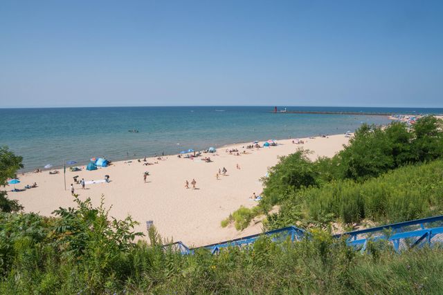 755 Indiana Avenue, South Haven City, MI 49090