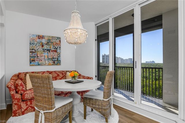 8990 Bay Colony DR # 401, Naples, FL 34108