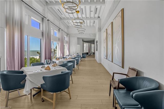 8990 Bay Colony DR # 401, Naples, FL 34108