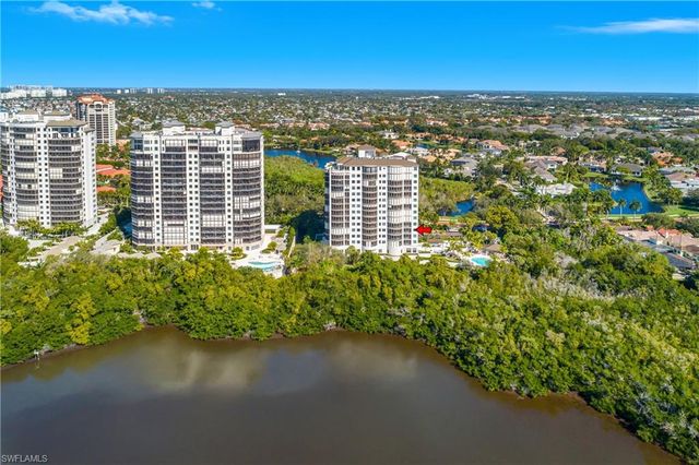 8990 Bay Colony DR # 401, Naples, FL 34108