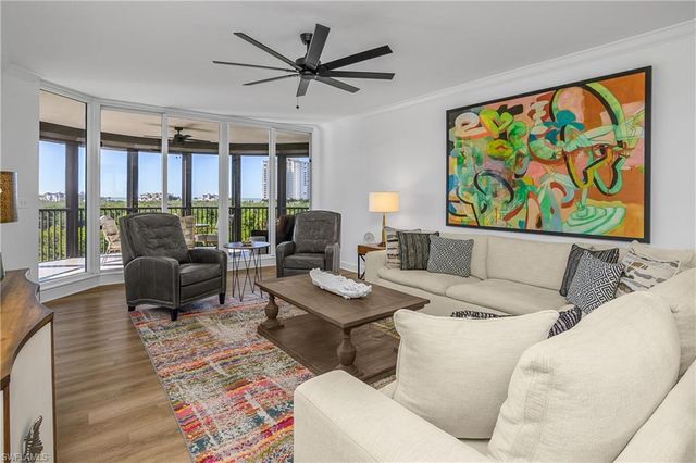 8990 Bay Colony DR # 401, Naples, FL 34108