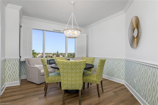 8990 Bay Colony DR # 401, Naples, FL 34108