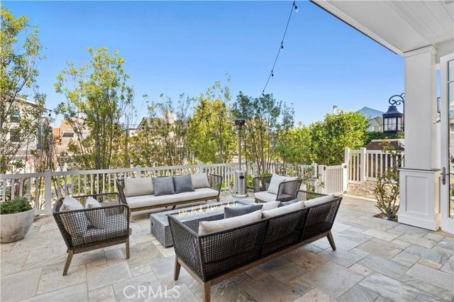 718 Poinsettia Avenue, Corona Del Mar (newport Beach), CA 92625