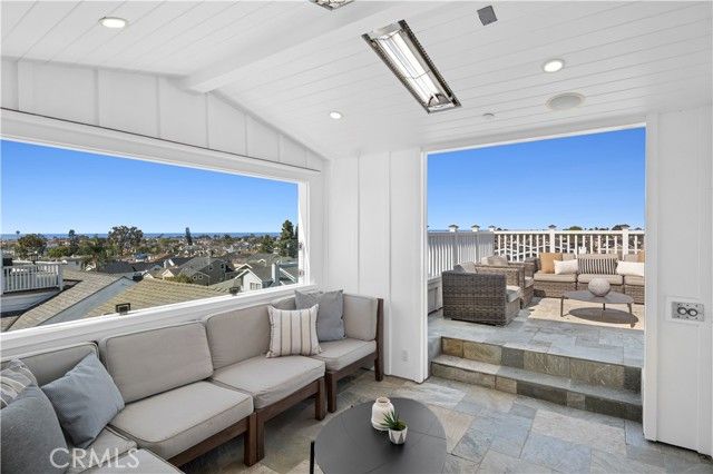 718 Poinsettia Avenue, Corona Del Mar (newport Beach), CA 92625