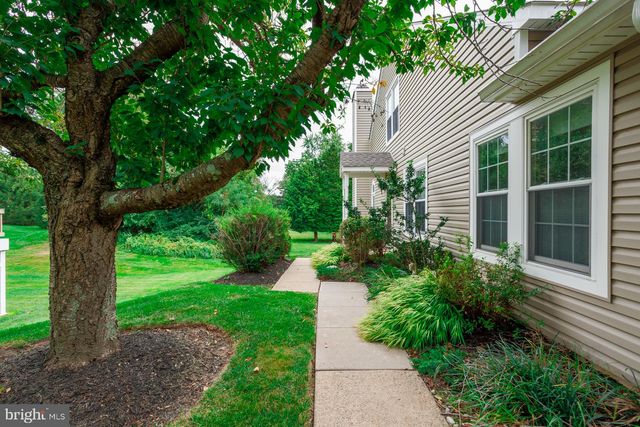 3901 POTTERS PL, Southampton, PA 18966