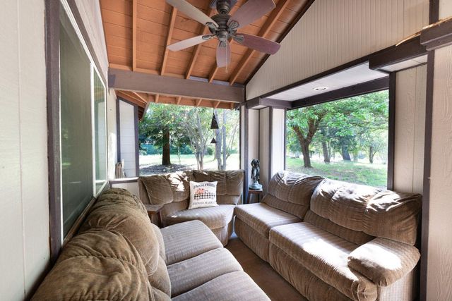 12723 Old Oregon Trail, Redding, CA 96003