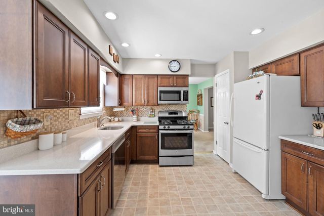 724 QUAIL CIR, Hatfield, PA 19440