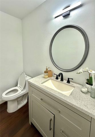 474 N Post Oak Lane, Houston, TX 77024