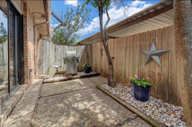 474 N Post Oak Lane, Houston, TX 77024