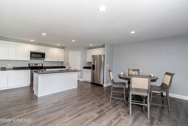 749 Parkside Drive, Wauseon, OH 43567